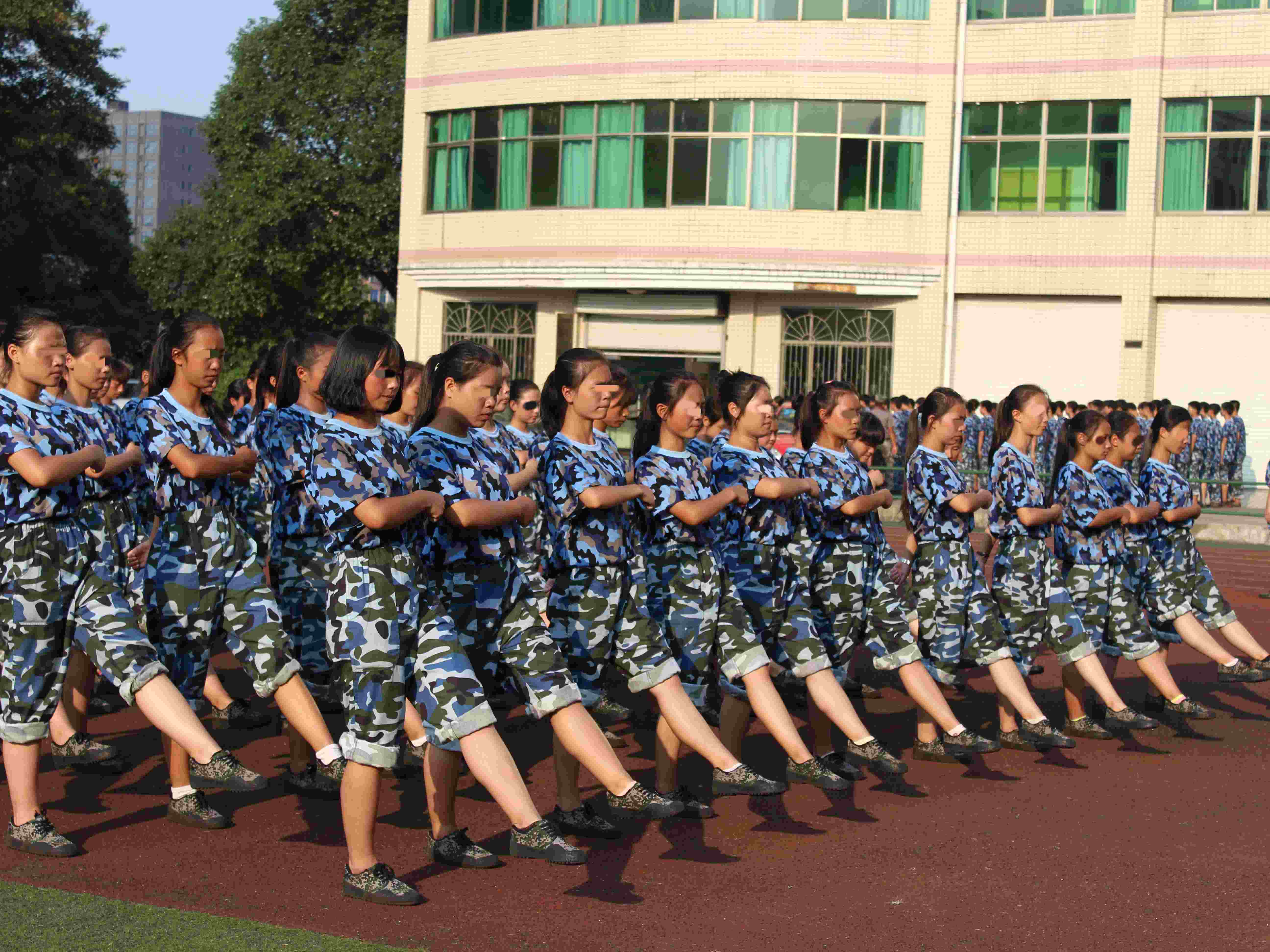 孩子內(nèi)向自卑,如何改變孩子內(nèi)向的性格