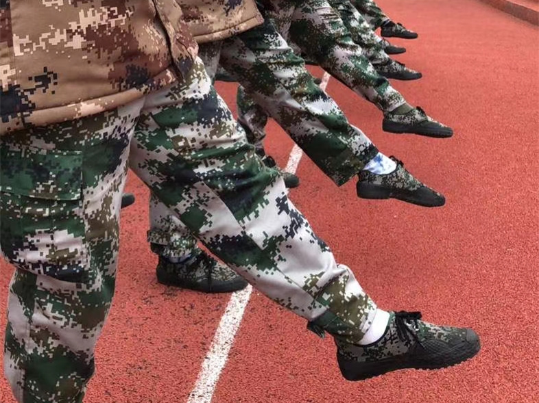 進入青春期,孩子不溝通怎么辦?孩子內向怎么辦?注意力不集中怎么辦?別擔心,接下來新起點教育網小編帶領大家來看看一所專業的廣東特訓學校是怎么解決的,希望對大家有所幫助。 進入青春期,孩子不溝通怎么辦?孩子內向怎么辦?注意力不集中怎么辦?別擔心,接下來新起點教育網小編帶領大家來看看一所專業的廣東特訓學校是怎么解決的,希望對大家有所幫助。