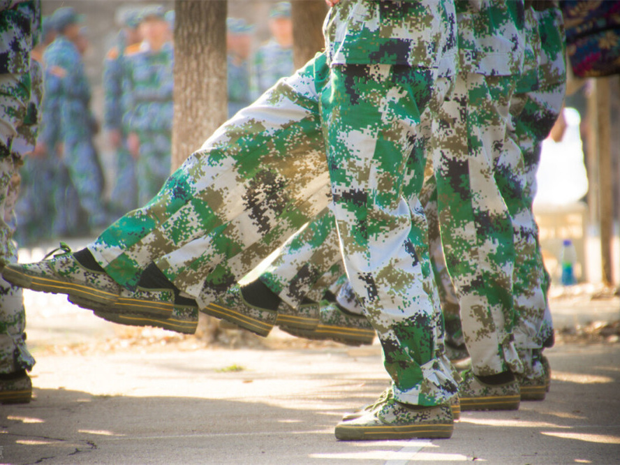 孤僻,不會溝通 孤僻,不會溝通