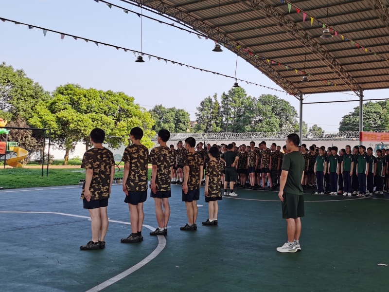 戒網(wǎng)癮學校,孩子叛逆期教育學校