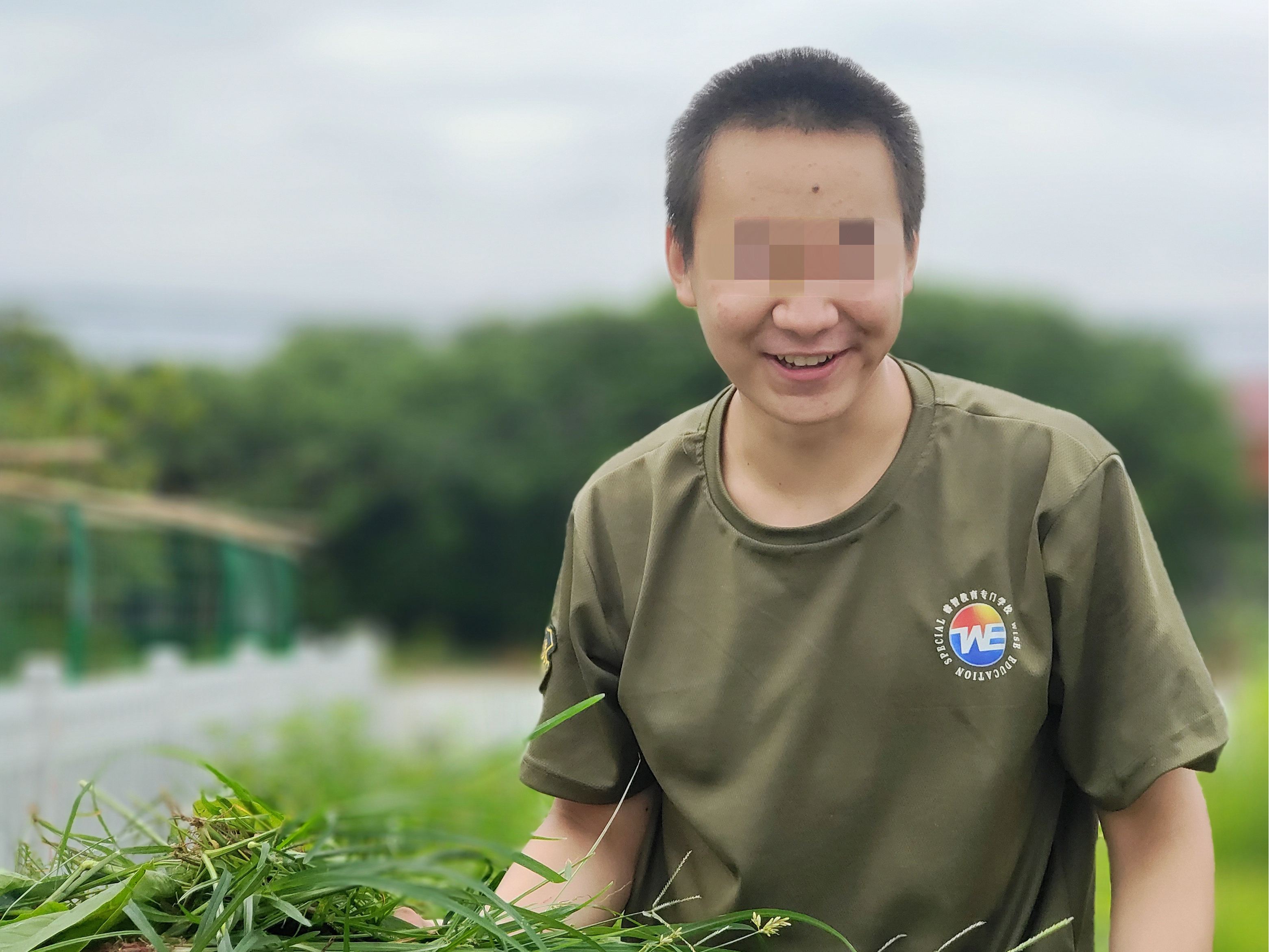 封閉式軍事化學校,青少年封閉式教育學校
