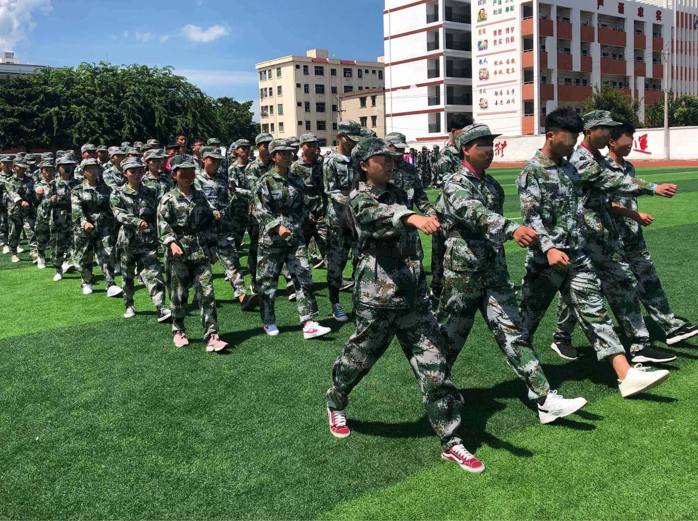 封閉式軍事化學校,孩子叛逆期教育學校 封閉式軍事化學校,孩子叛逆期教育學校