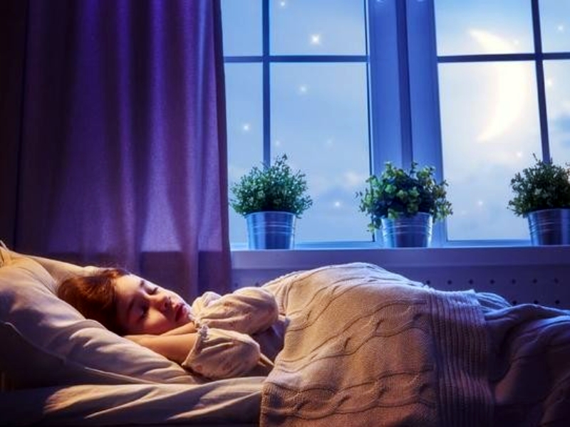 封閉式軍事化學校,黑白顛倒