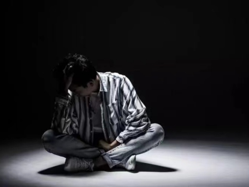 抑郁癥治療學校,抑郁輕生 抑郁癥治療學校,抑郁輕生