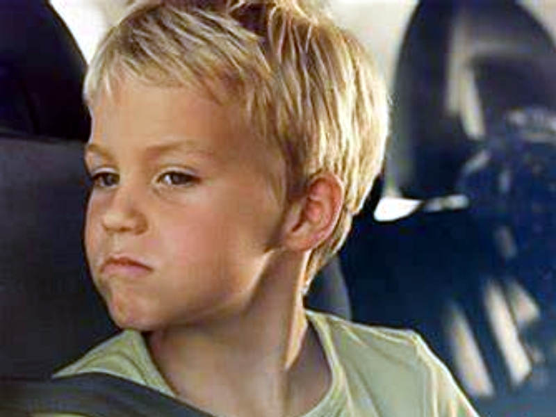 孩子親情冷漠,孩子叛逆期教育學校