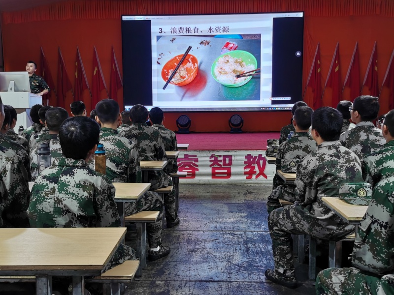 從小事做起，以德律己，新起點(diǎn)教育專門學(xué)校