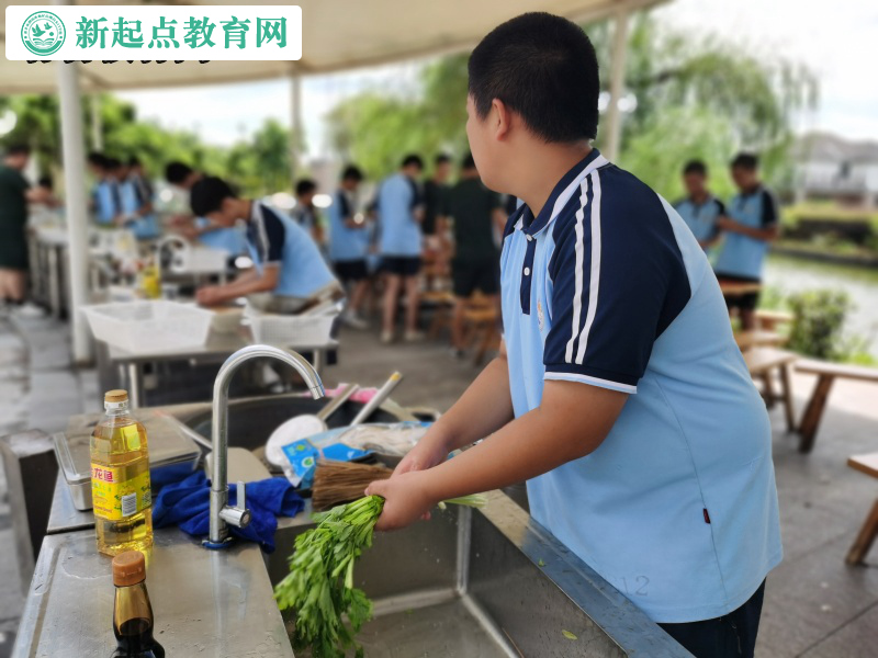 管教少年叛逆學(xué)校舉辦千龍湖野炊活動 管教少年叛逆學(xué)校舉辦千龍湖野炊活動