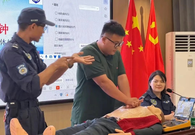 叛逆孩子特訓學校開展公益救援知識培訓